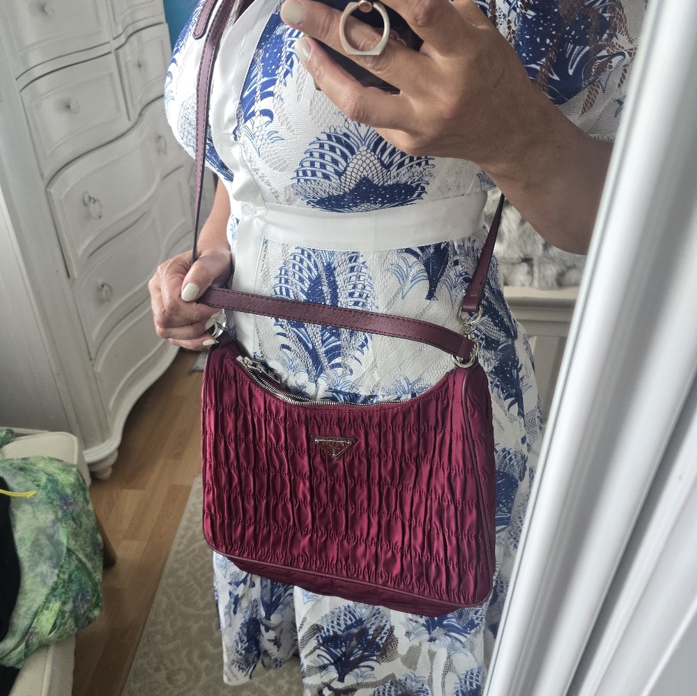 Prada Fabric and Leather Pink Handbag. - Picture 4 of 17